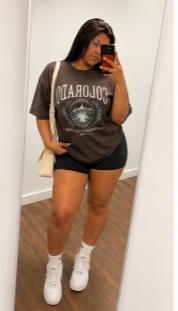 672065446: Chica busca chico en Málaga