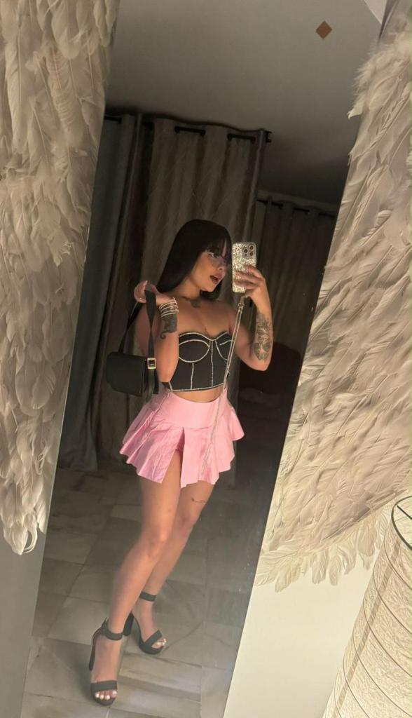 645266867: Chica busca chico en Barcelona