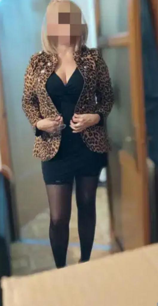 Chica busca chico en La Coruña: 