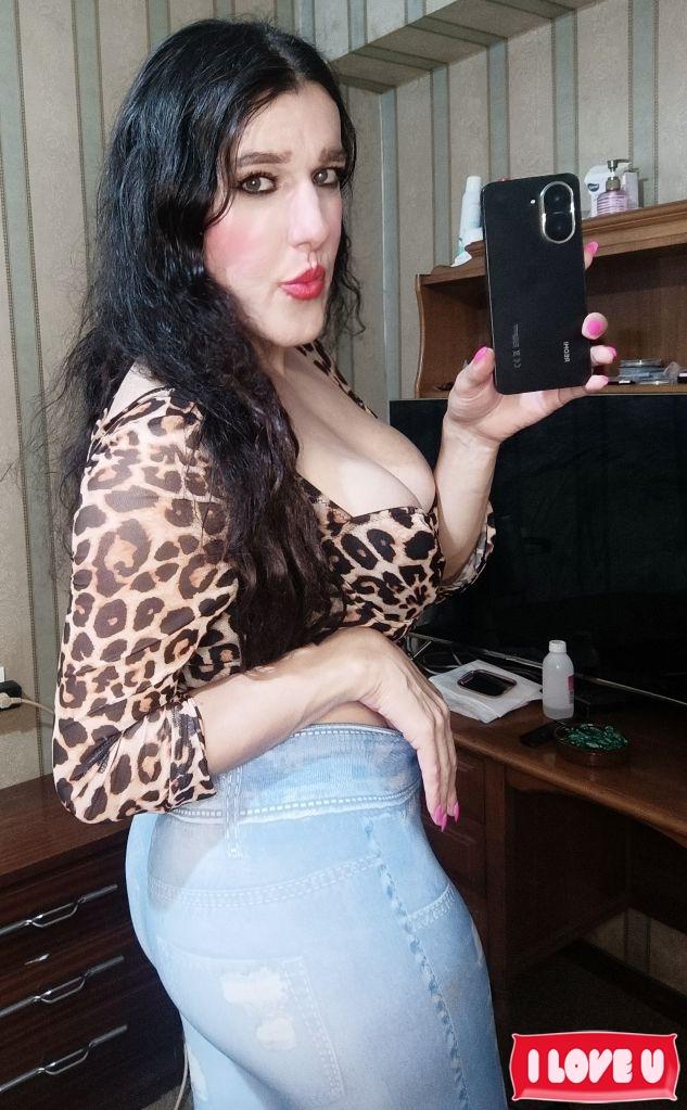 697455526: Transexual en La Coruña