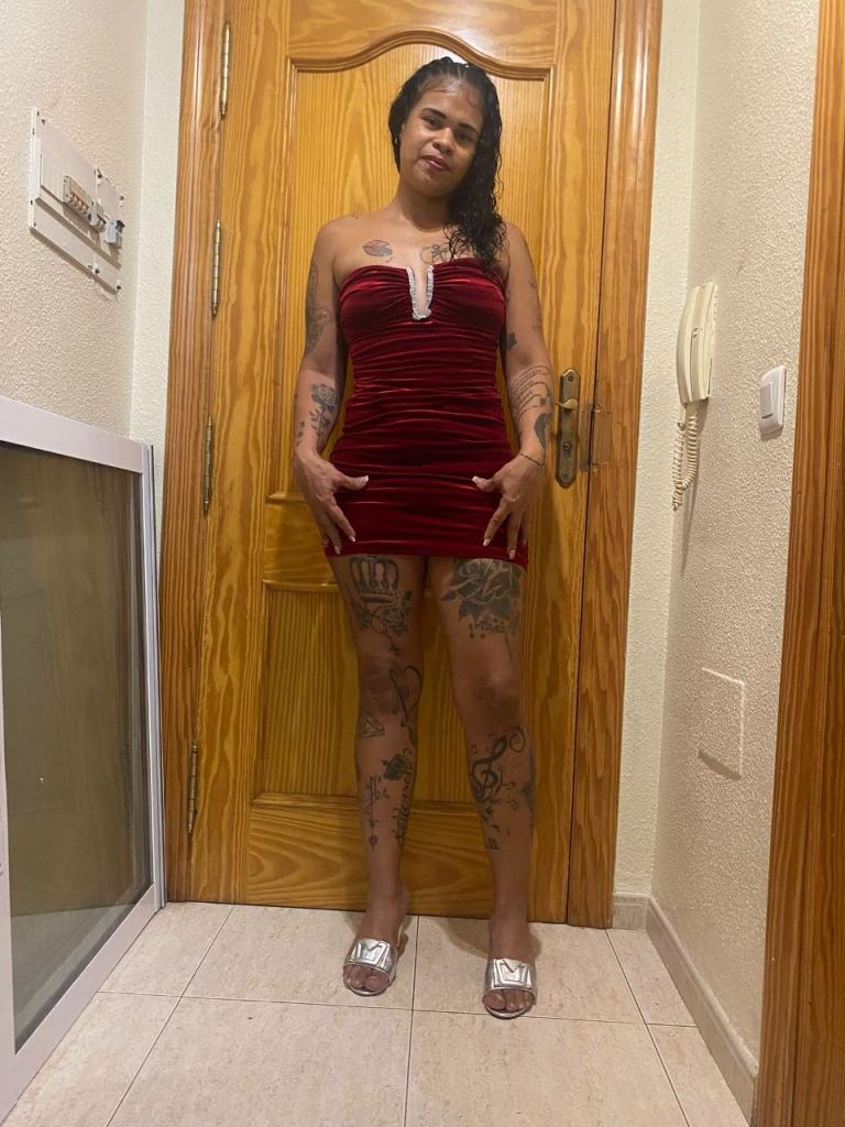 Chica busca chico en Almería: 