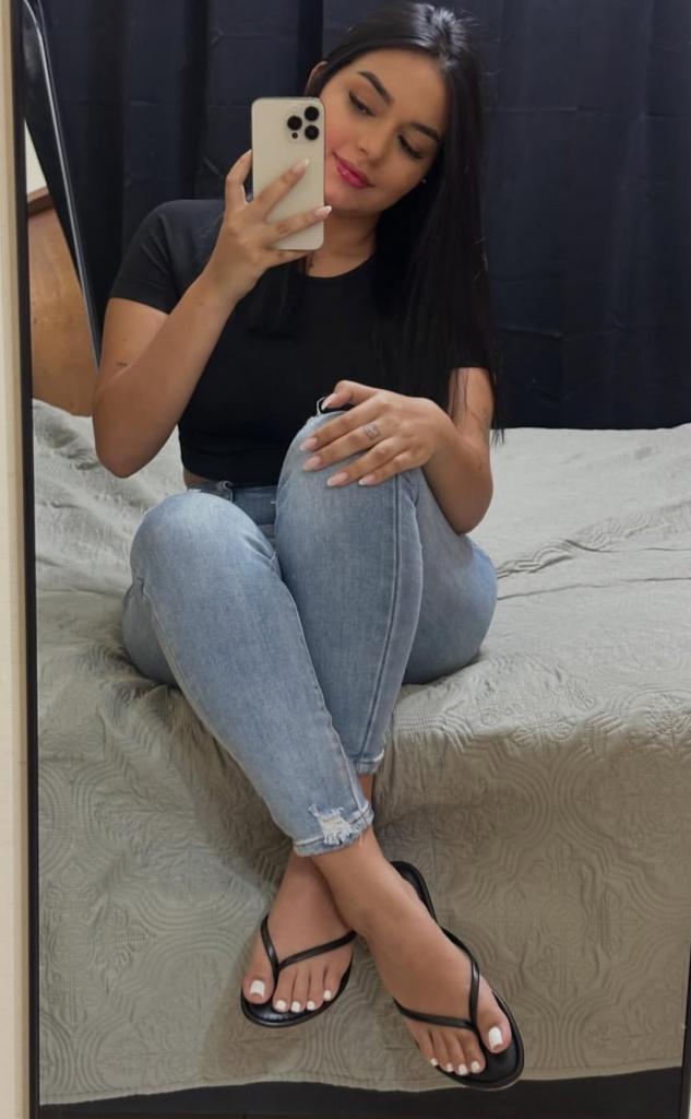672308144: Chica busca chico en Orense