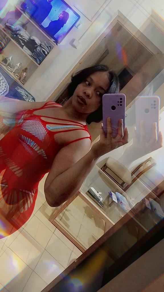 644617647: Chica busca chico en Granada