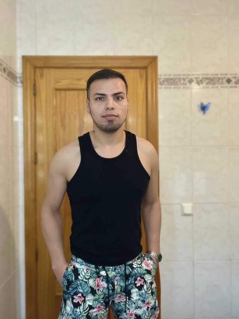 662573687: Chico busca chica en Valencia