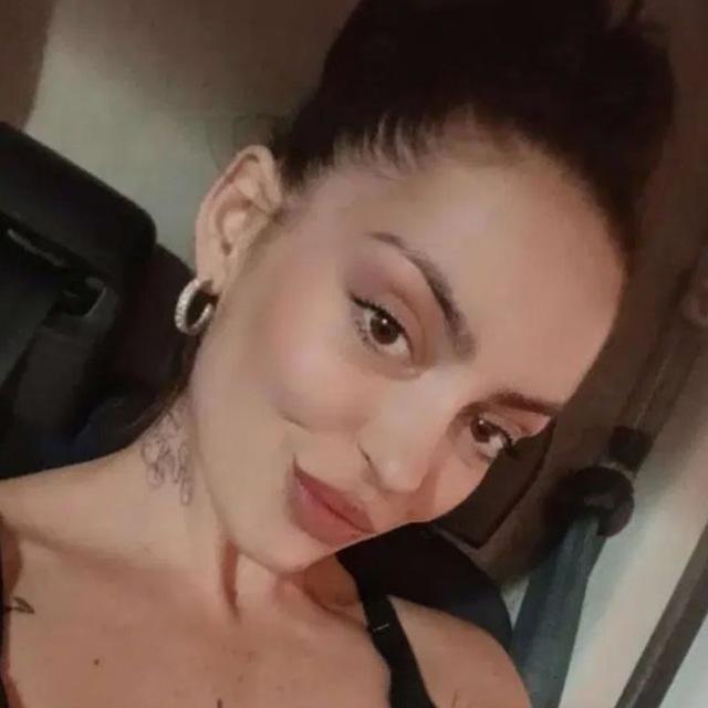 640605150: Chica busca chico en Sevilla