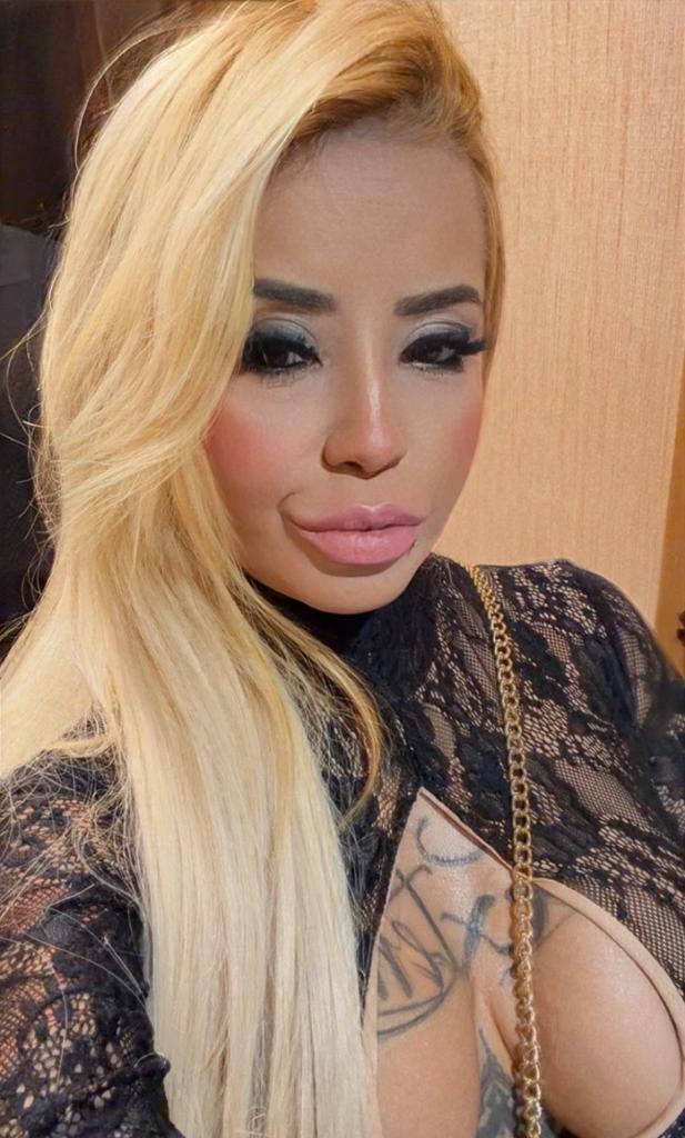 Chica busca chico en Alicante: Chica busca chico