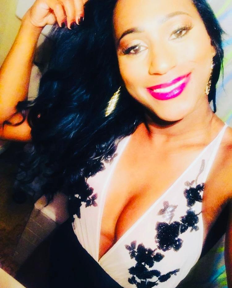 672973734: Chica busca chico en Gerona