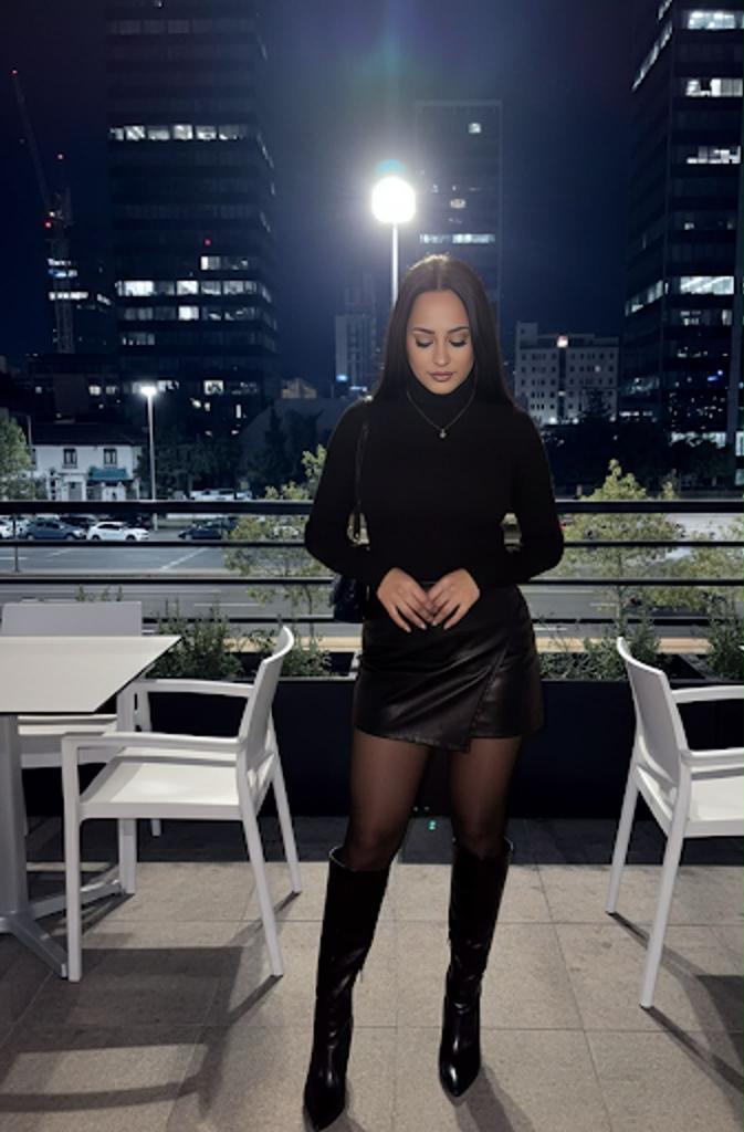 Chica busca chico en Granada: 
