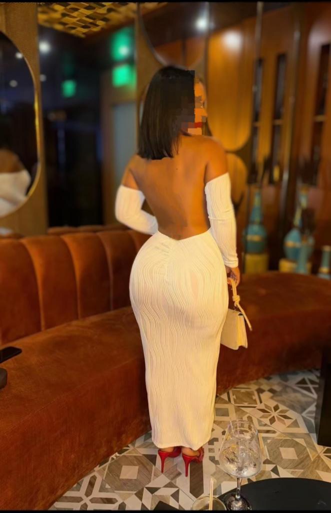 Chica busca chico en Almería: 