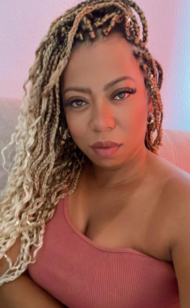 Chica busca chico en Granada: 