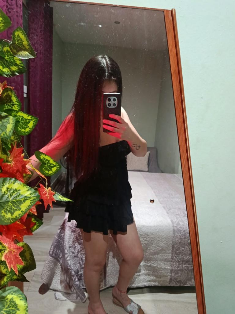 632040637: Chica busca chico en Barcelona