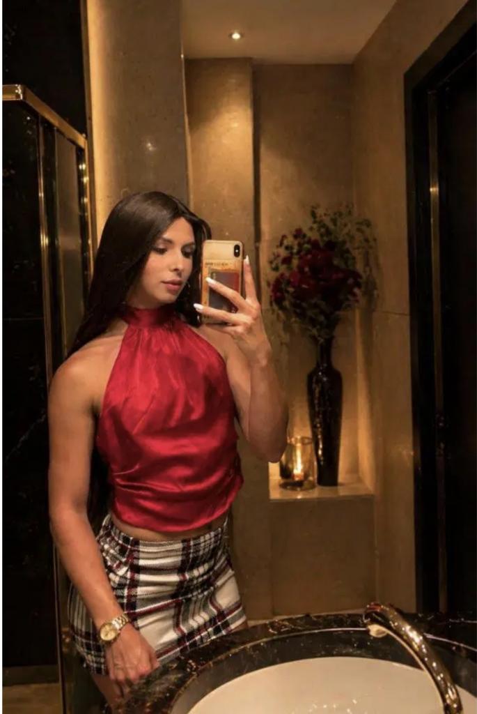 625953698: Transexual en Barcelona