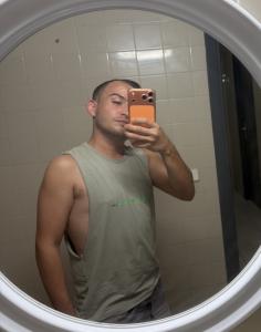 604390823: Chico busca chica en Lérida