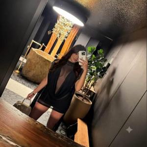 613577109: Chica busca chico en Albacete