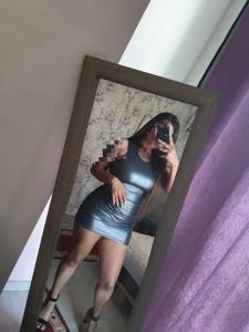 613693633: Chica busca chico en Málaga