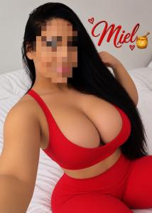 673042891: Chica busca chico en Sevilla