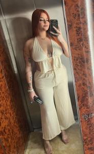 674569215: Chica busca chico en Málaga
