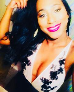 672973734: Chica busca chico en Gerona