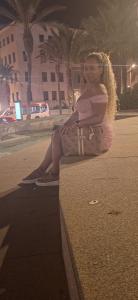 656960252: Chica busca chico en Granada