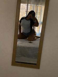745051268: Chica busca chico en Alicante