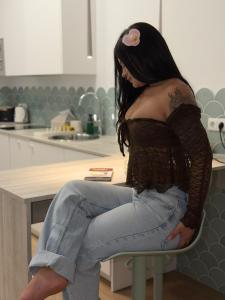 673934102: Chica busca chico en Valencia