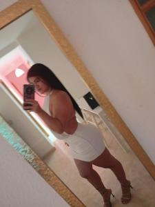 602669297: Chica busca chico en Sevilla