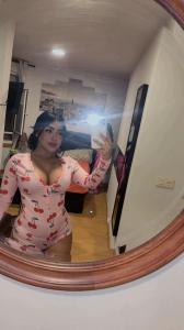 641471053: Chica busca chico en Sevilla