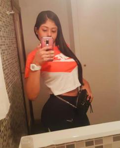 674982140: Chica busca chico en Valencia