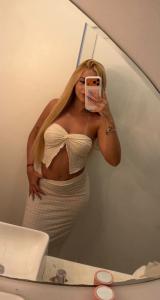 743049349: Chica busca chico en Madrid