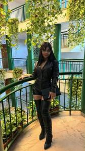 645266867: Chica busca chico en Barcelona