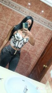 631680443: Chica busca chico en Sevilla