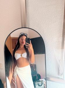 678449414: Chica busca chico en Madrid