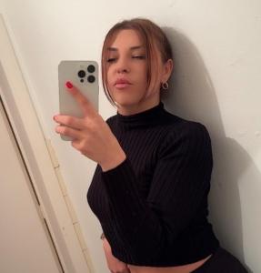 742051304: Chica busca chico en Alicante