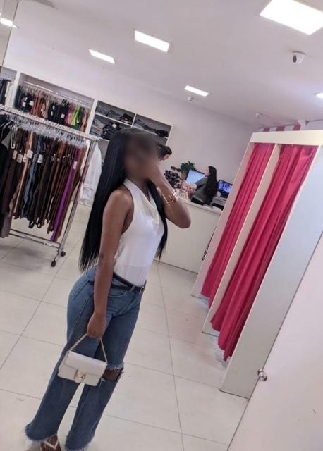Chica busca chico en Tenerife: 