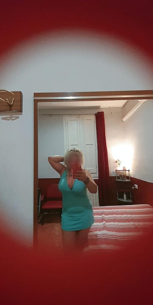611254375: Chica busca chico en Madrid
