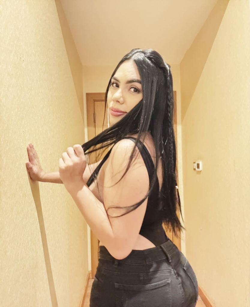 632956585: Chica busca chico en Valencia
