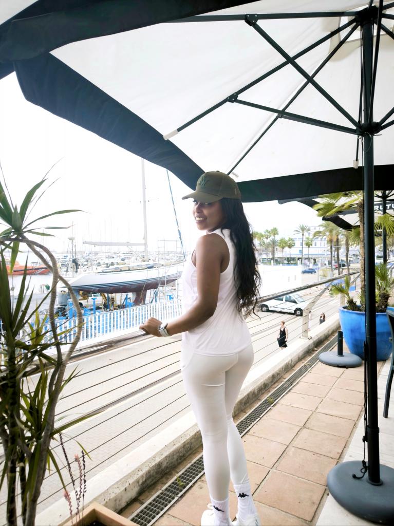 611329151: Chica busca chico en Málaga