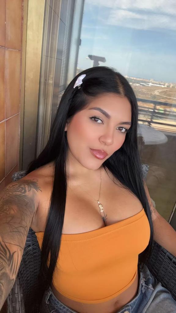 678738748: Chica busca chico en Málaga