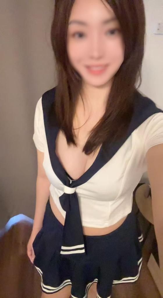 745042504: Chica busca chico en Málaga
