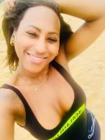 672973734: Chica busca chico en Gerona