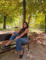 647306181: Chica busca chico en Barcelona