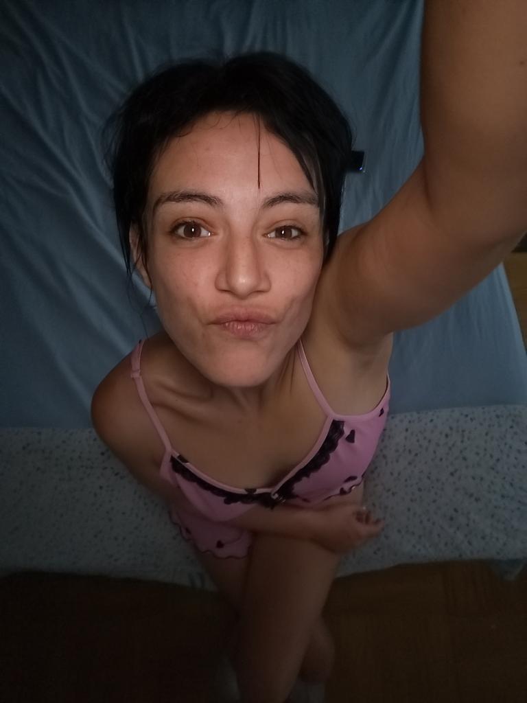 664616927: Chica busca chico en La Coruña