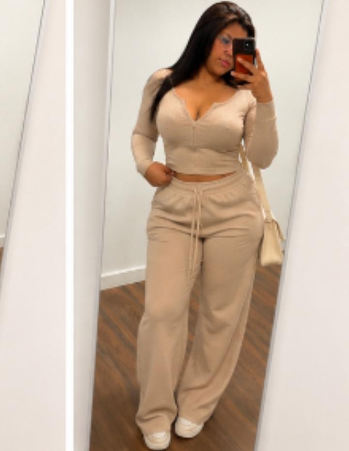 672065446: Chica busca chico en Málaga