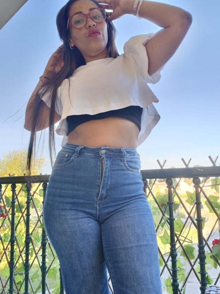 641773828: Chica busca chico en Pontevedra