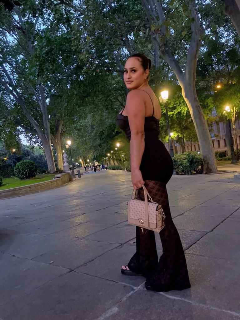 Chica busca chico en Granada: 