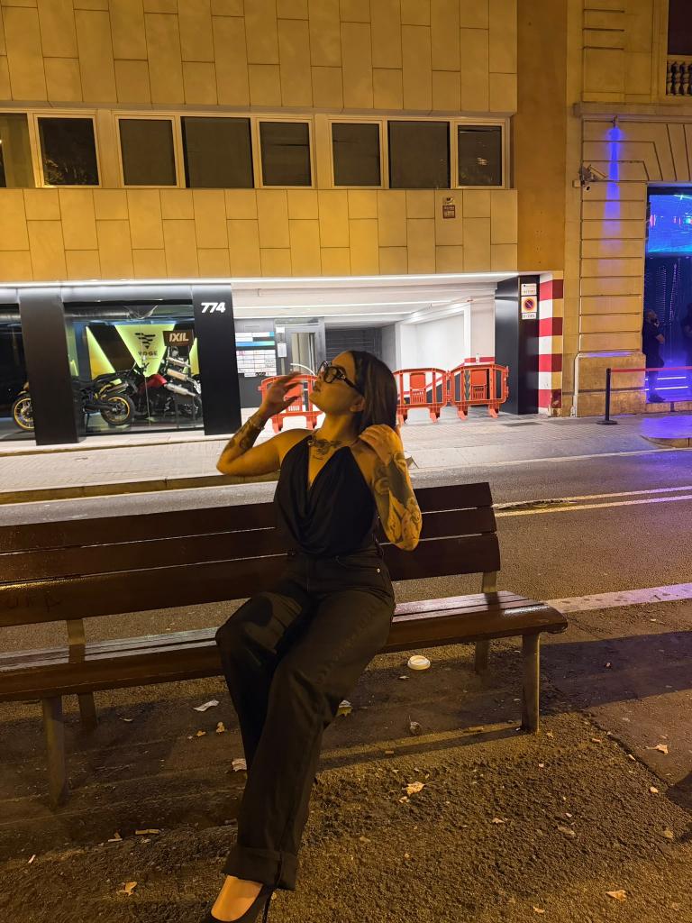 Chica busca chico en Barcelona: 