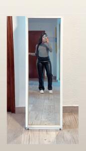 631181211: Chica busca chico en Valencia