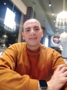 Chico busca chica en Granada: 