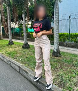 Chica busca chico en Almería: 