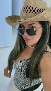 Chica busca chico en Tenerife: 